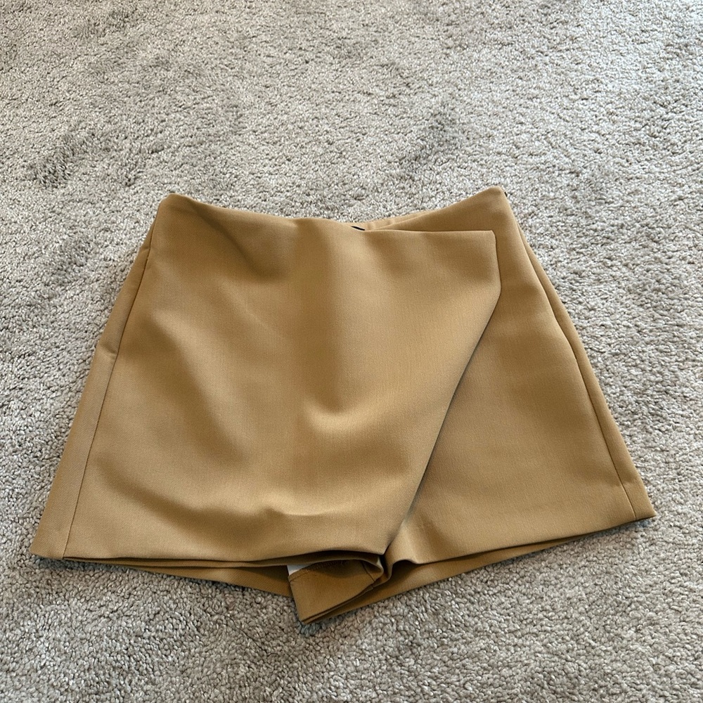 Zara light brown skort, built in shorts.